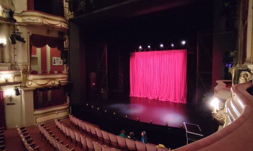 Noel Coward Theatre London
