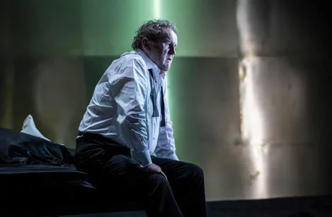 Colm Meaney in Cat on a Hot Tin Roof Apollo Theatre