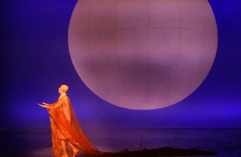 Anthony Roth Costanzo in Akhnaten at London Coliseum