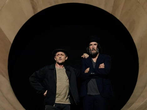Alex Winter and Keanu Reeves star in Waiting for Godot