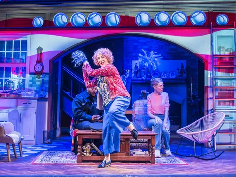 Maureen Lipman in Allegra