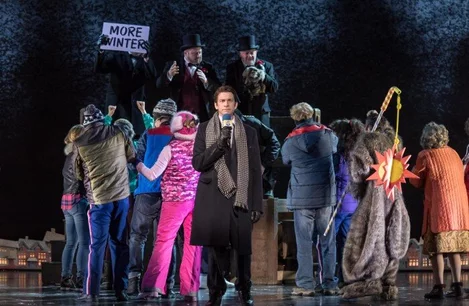 Andy Karl and the company of Groundhog Day