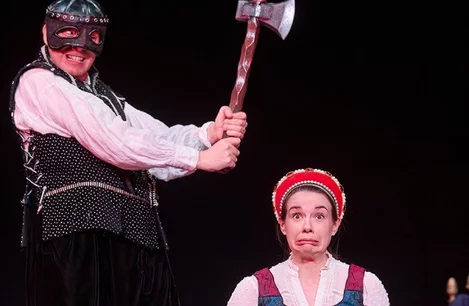 Anne Boleyn in Horrible Histories - Terrible Tudors