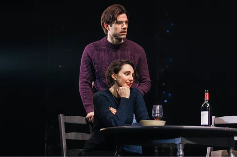 Andrew (Patrick Brewer) and Suzanna (Lauren Patten) in Becky Shaw on Broadway