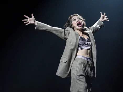 Sarah Hyland plays Sally Bowles in Cabaret