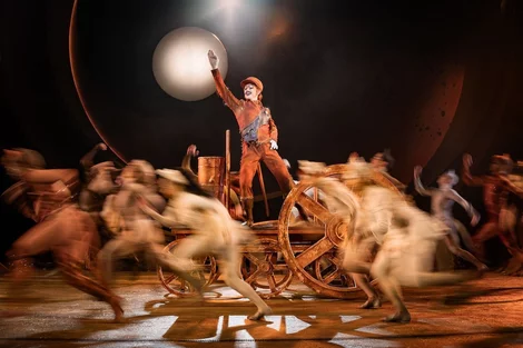 Matthew Caputo as Skimbleshanks in Cats