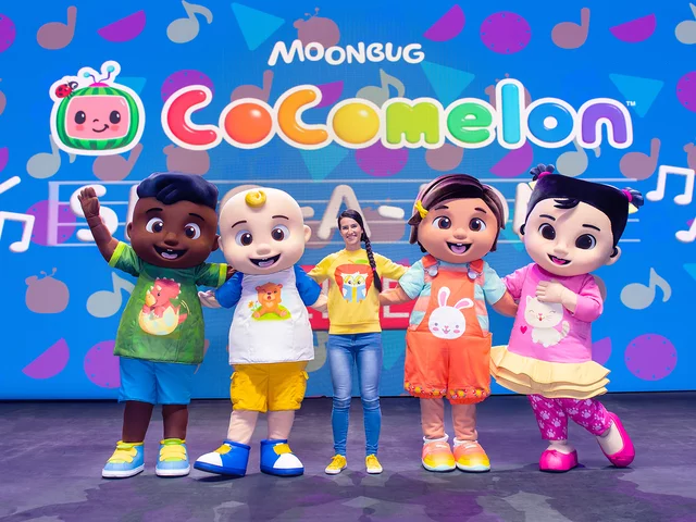 Ms. Appleberry, JJ, Cody, Nina and Cece in CoComelon: Sing-A-Long LIVE