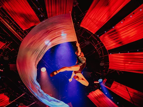 Aerial work in Come Alive! at London's Empress Museum