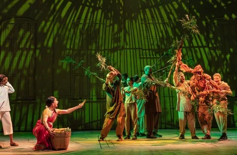 The company of Life of Pi on Broadway