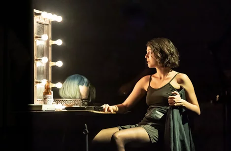 Ella Hunt (Alice) in Closer at Lyric Hammersmith Theatre