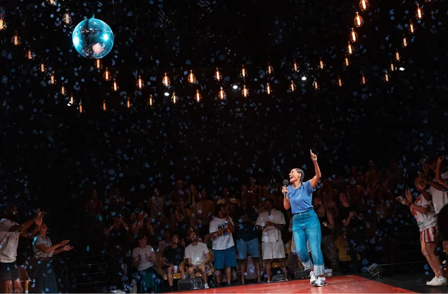 Every Brilliant Thing continues it's Broadway run with Tracee Ellis Ross