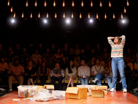 Every Brilliant Thing continues on Broadway with Mariska Hargitay