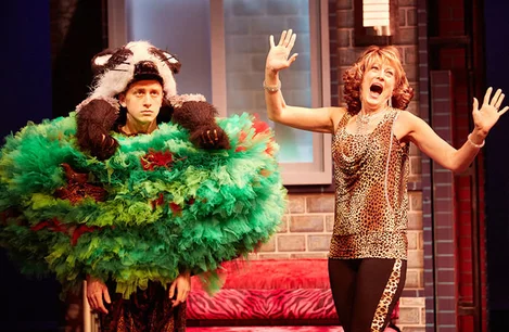 Gangsta Granny - London West End - Kids Theatre