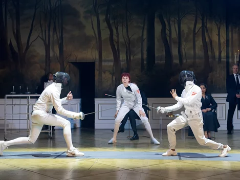 Hamlet and Laertes fence