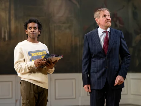 Hiran Abeysekera as Hamlet and Matthew Cottle as Polonius