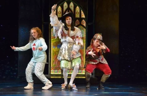 Cast of Horrible Christmas at Alexandra Palace Theatre