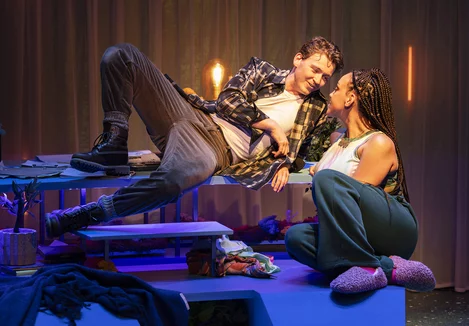 Danielle Steers as 'Earth' and Morgan Gregory as 'Humanity' in Hot Mess