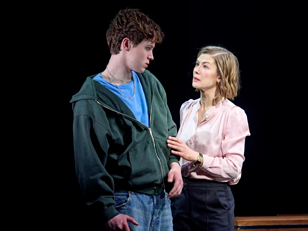 Harry Wheatley (Cormac McAlinden) and Jessica Parks (Rosamund Pike) in Inter Alia
