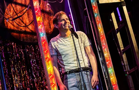 Jack Holden performs Cruise at the Apollo Theatre