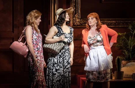 Jenny Rainsford (Beatrice), Eliza Butterworth (Eugenie) and Sophie-Louise Dann (Fergie) in The Windsors: Endgame