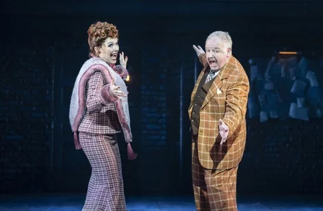 Josefina Gabrielle and Les Dennis in 42nd Street