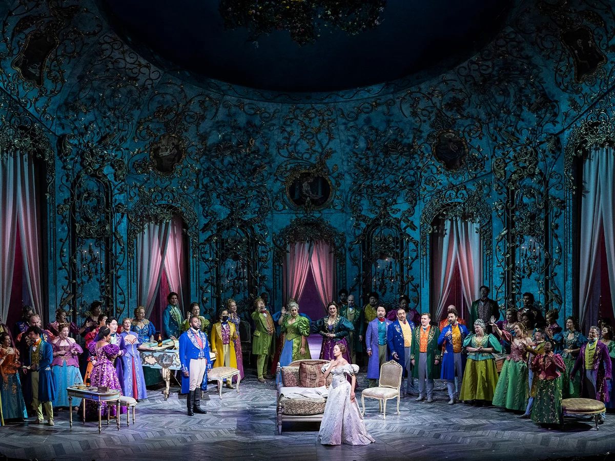 La Traviata at New York's Metropolitan Opera House
