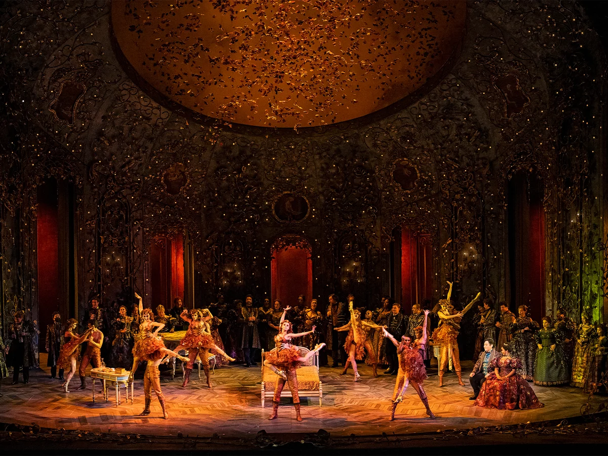 The cast of La Traviata at the Metropolitan Opera House