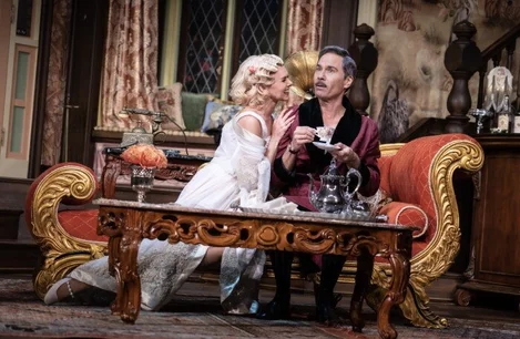 Laura Bell Bundy and Eric McCormack in The Cottage on Broadway