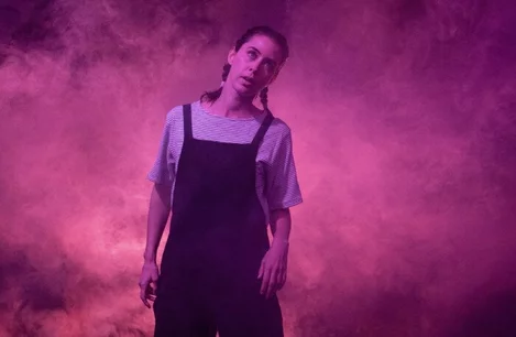 Liz Kingsman in One Woman Show Off-Broadway