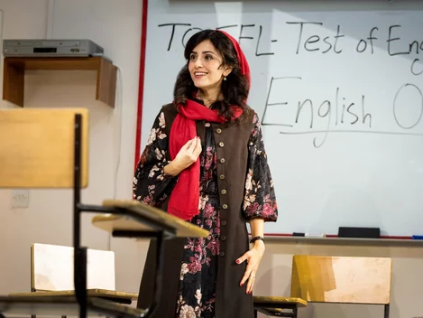 Marjan Neshat in English on Broadway