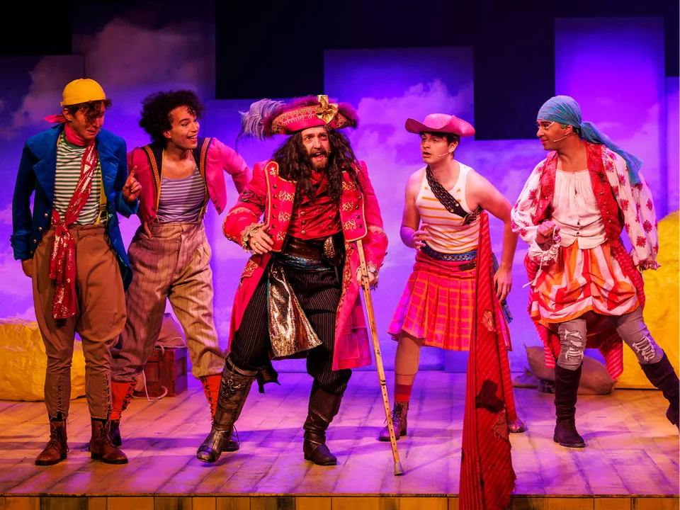 The cast of Mermaids and Pirates