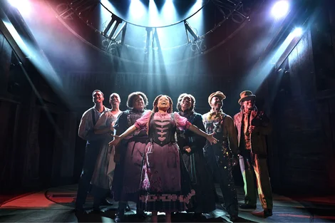 The New York cast of Midnight