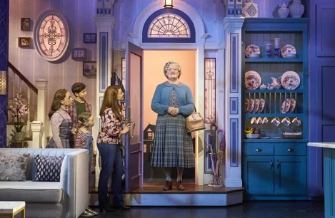 Mrs. Doubtfire arrives in Mrs. Doubtfire the Musical