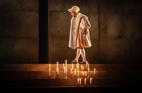 Nathaniel Parker (Henry VIII) in The Mirror and the Light at the Gielgud Theatre