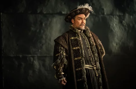 Nathaniel Parker (Henry VII) in The Mirror and the Light at the Gielgud Theatre