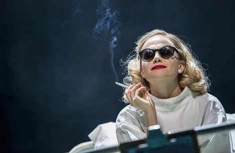Pixie Lott smoking in Breakfast at Tiffanys