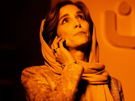 Pooya Mohseni in English on Broadway