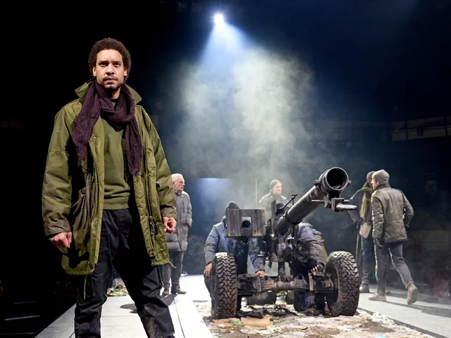 Royce Pierreson as Bullingbrook in Richard II