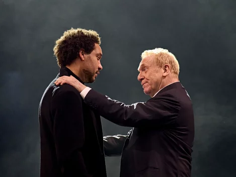 Royce Pierreson (Bullingbrook) and Michael Simkins (York) in Richard II