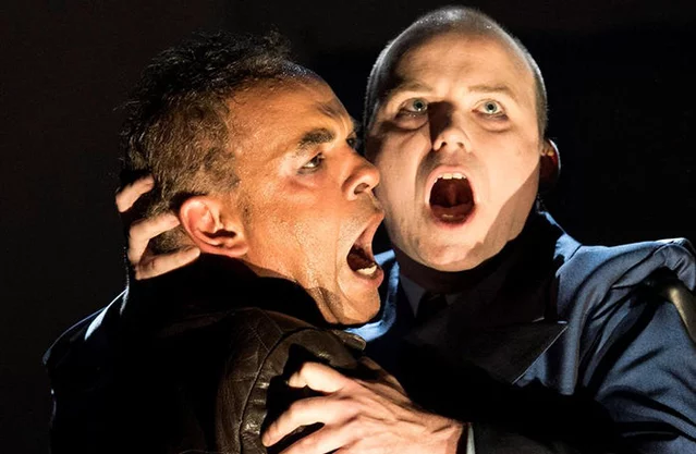 Rory Kinnear in the Threepenny Opera