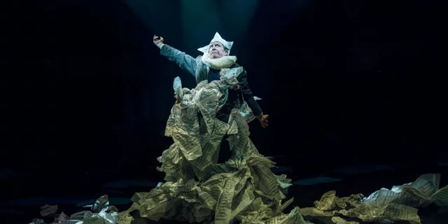 Tao of Glass is currently running at London's @SohoPlace