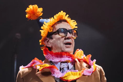 Phil Daniels plays Saraffian in Teeth 'N' Smiles