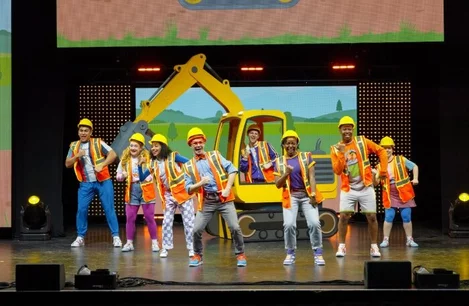 The Excavator Song in Blippi: Wonderful World Tour