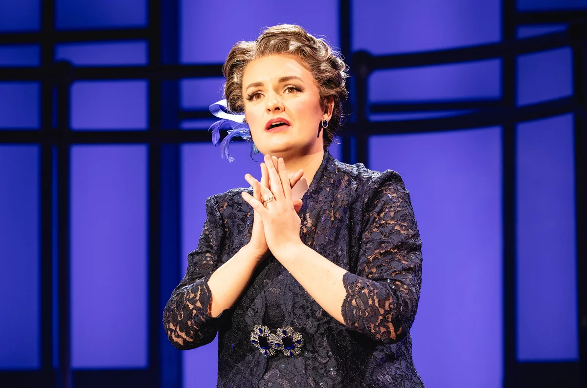 Charlotte Wakefield as Molly Brown in Titanique