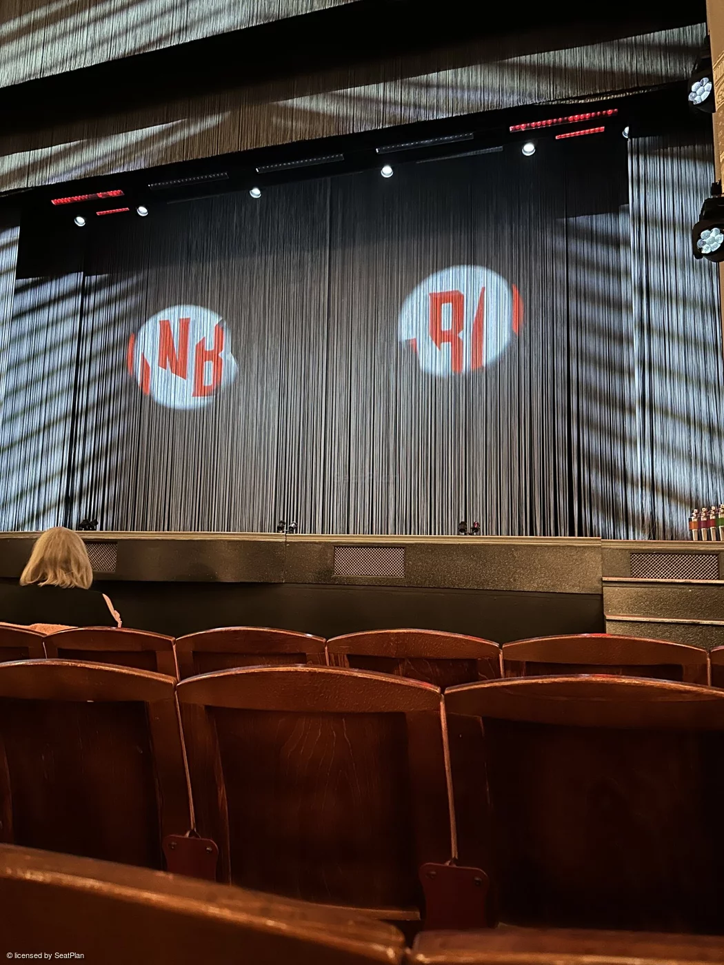 Criterion Theatre Stalls E7 view from seat photo