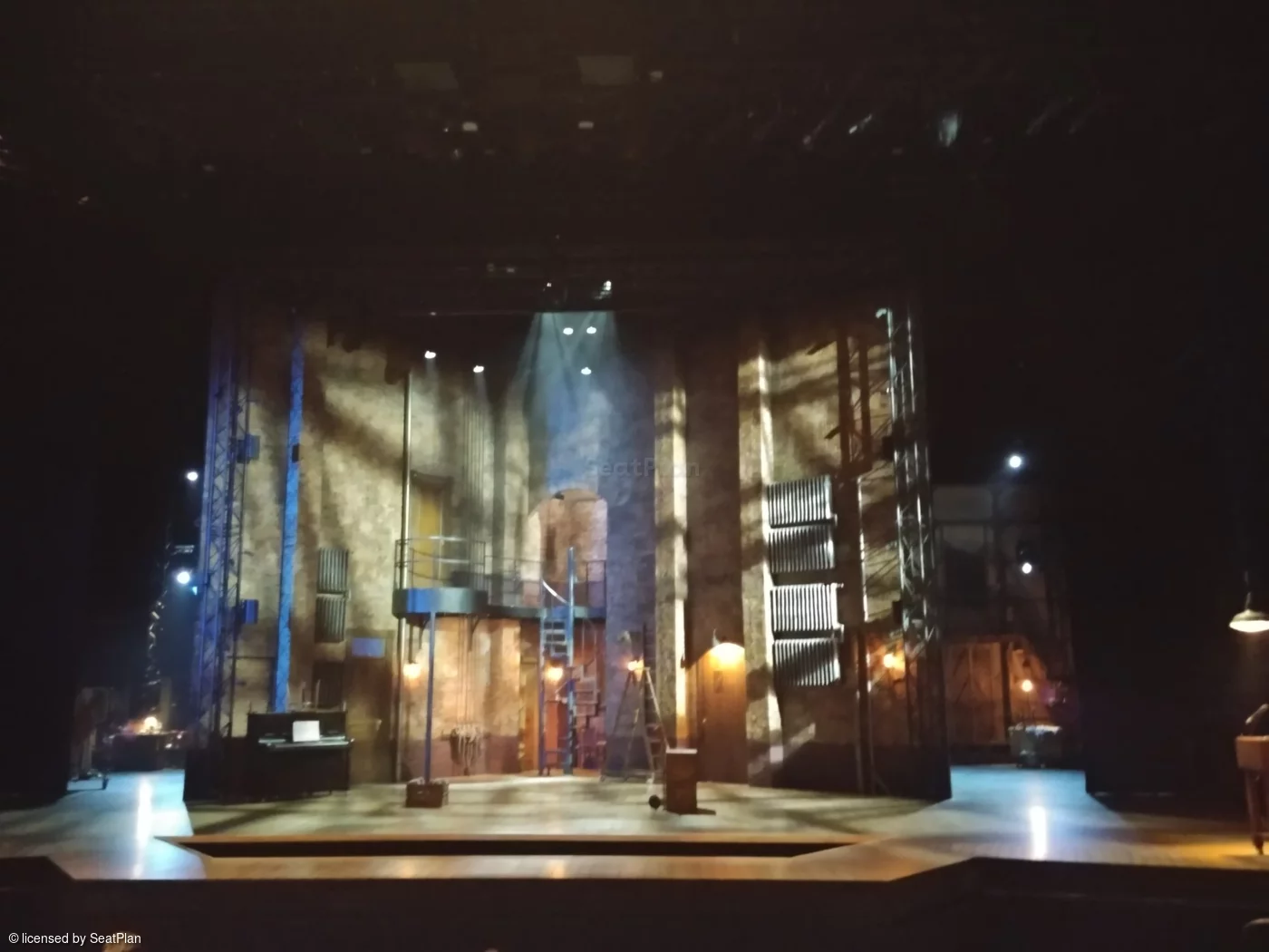 Barbican Theatre Stalls J18 view from seat photo