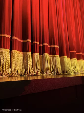 Garrick Theatre Stalls AA12 view from seat photo