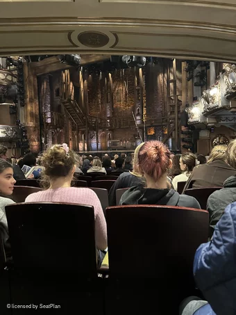 Victoria Palace Theatre Stalls Q8 view from seat photo