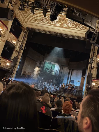Lyric Theatre Stalls Q10 view from seat photo