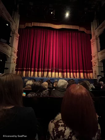 Garrick Theatre Stalls E13 view from seat photo
